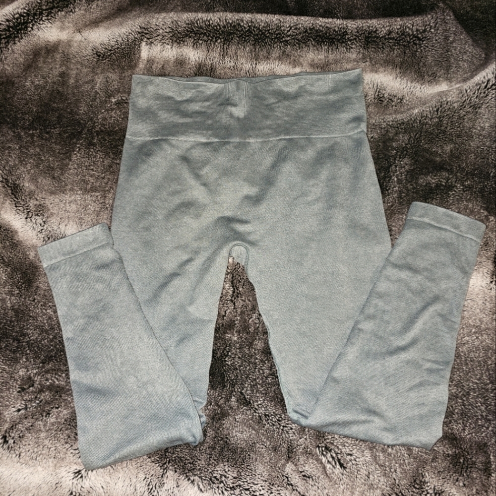 Kyodan Tights LG but fits like a MED